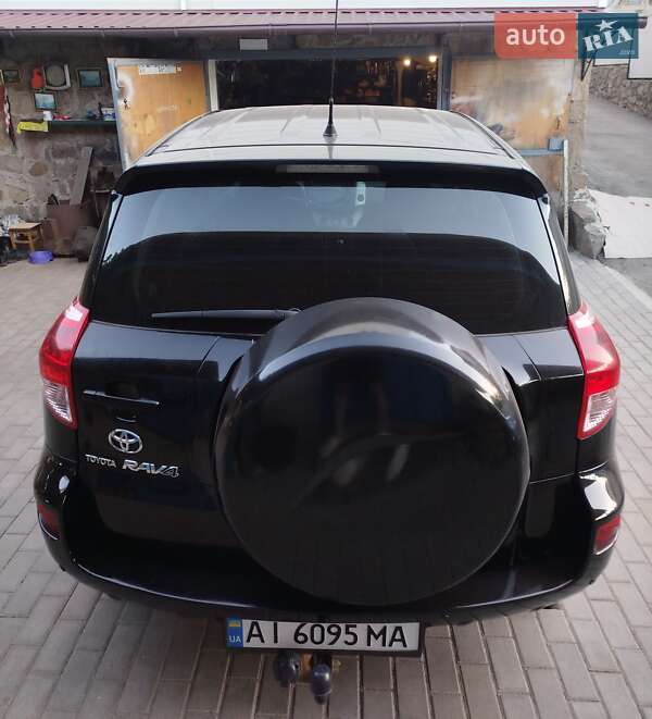 Внедорожник / Кроссовер Toyota RAV4 2006 в Богуславе