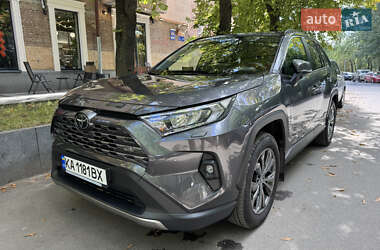 Внедорожник / Кроссовер Toyota RAV4 2023 в Киеве