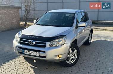Позашляховик / Кросовер Toyota RAV4 2008 в Косові
