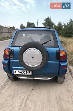 Внедорожник / Кроссовер Toyota RAV4 1996 в Кременчуге