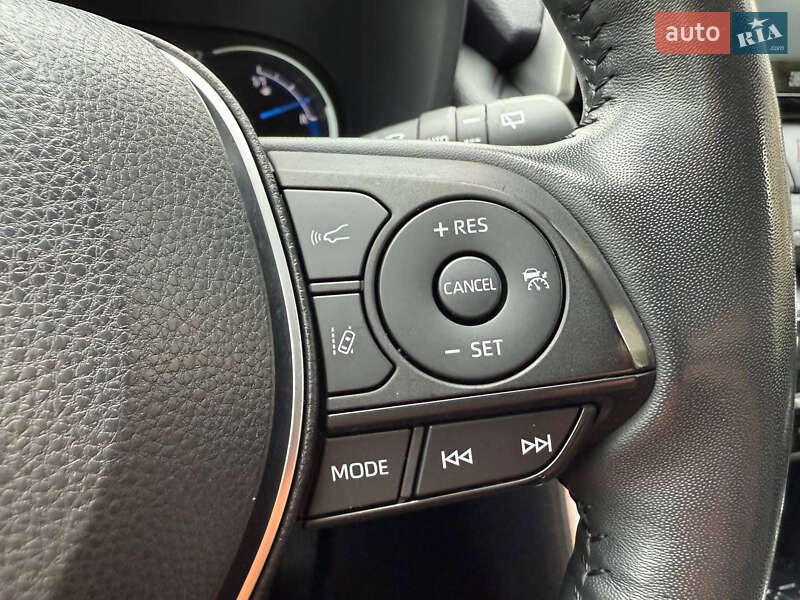 Позашляховик / Кросовер Toyota RAV4 2022 в Харкові