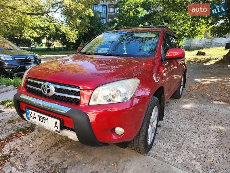Позашляховик / Кросовер Toyota RAV4 2008 в  фото Позашляховик / Кросовер Toyota RAV4 2008 в