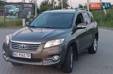 Позашляховик / Кросовер Toyota RAV4 2010 в Львові