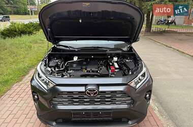 Внедорожник / Кроссовер Toyota RAV4 2023 в 