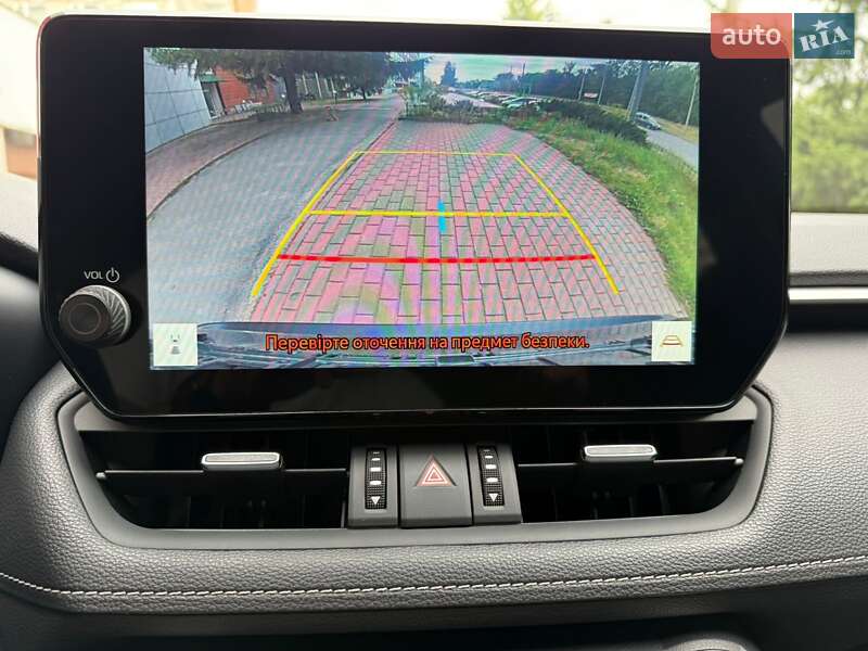 Позашляховик / Кросовер Toyota RAV4 2023 в Черкасах