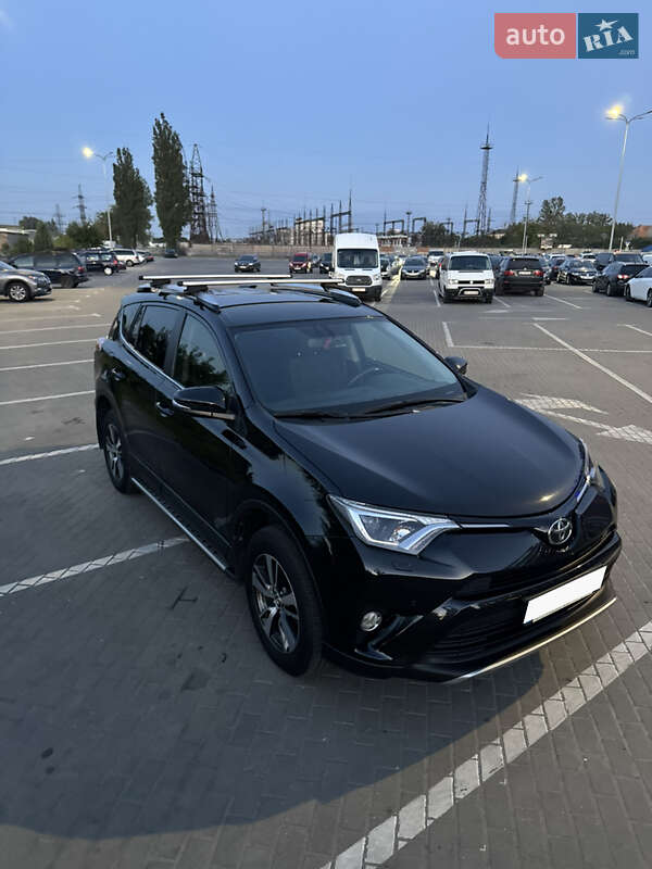 Внедорожник / Кроссовер Toyota RAV4 2017 в Львове фото 18 Внедорожник / Кроссовер Toyota RAV4 2017 в Львове