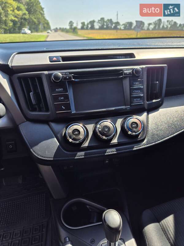 Позашляховик / Кросовер Toyota RAV4 2017 в Черкасах