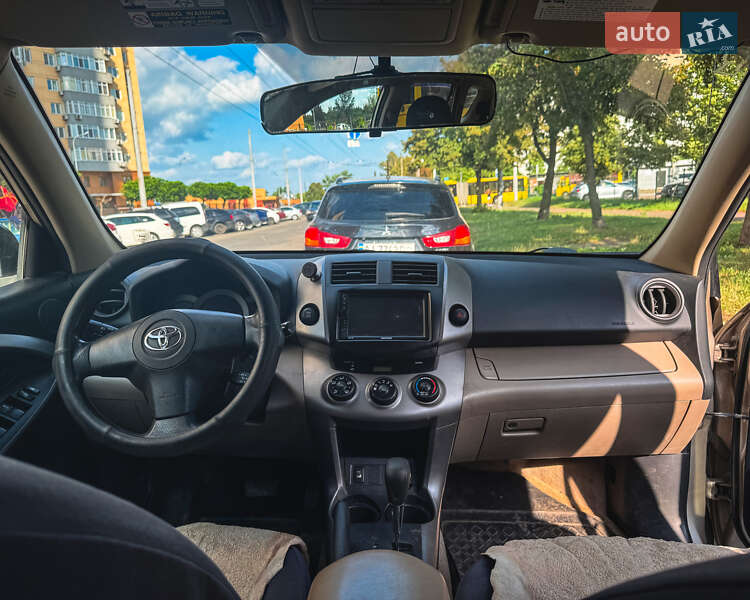 Внедорожник / Кроссовер Toyota RAV4 2007 в Киеве