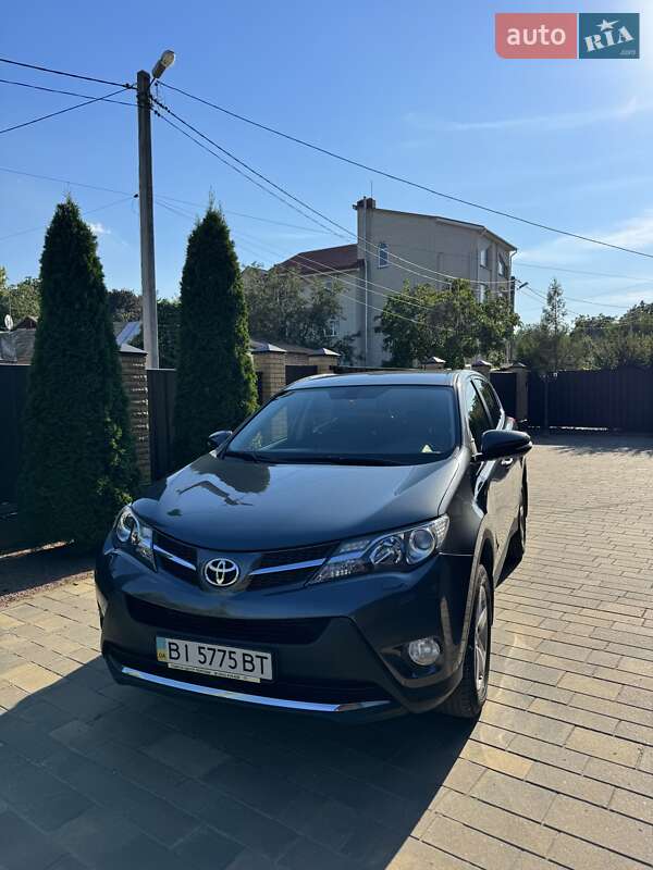 Позашляховик / Кросовер Toyota RAV4 2013 в Полтаві фото 2 Позашляховик / Кросовер Toyota RAV4 2013 в Полтаві