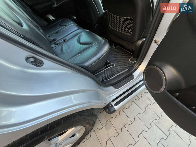 Внедорожник / Кроссовер Toyota RAV4 2007 в Казатине