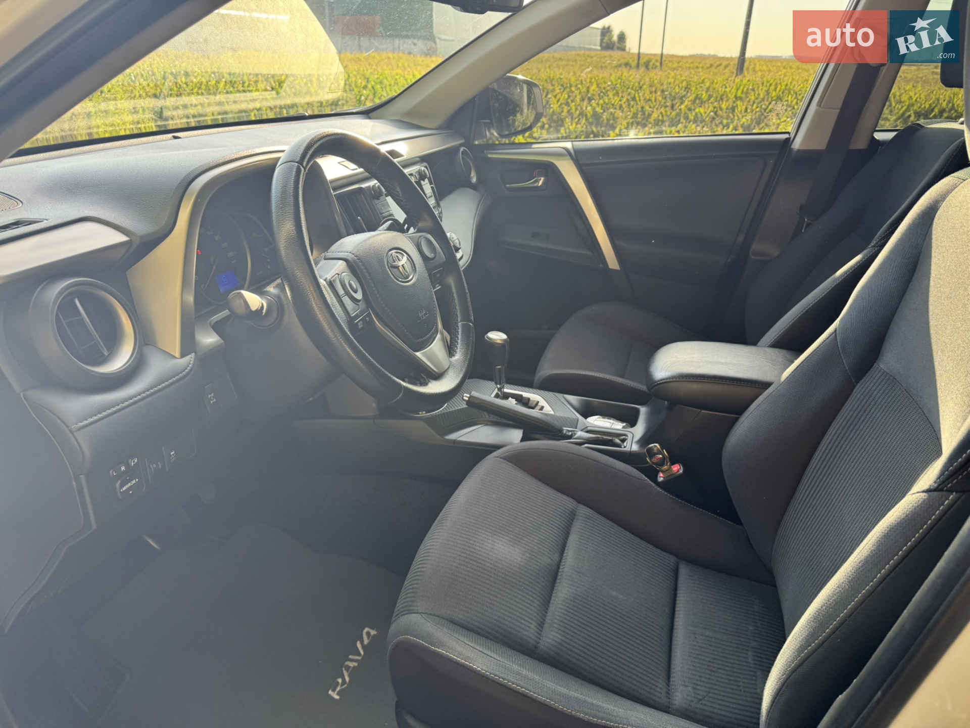 2014 Toyota RAV 4 - мініатюра 5