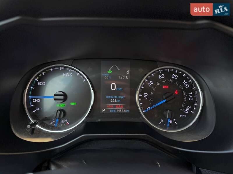 Внедорожник / Кроссовер Toyota RAV4 2019 в Киеве фото 32 Внедорожник / Кроссовер Toyota RAV4 2019 в Киеве