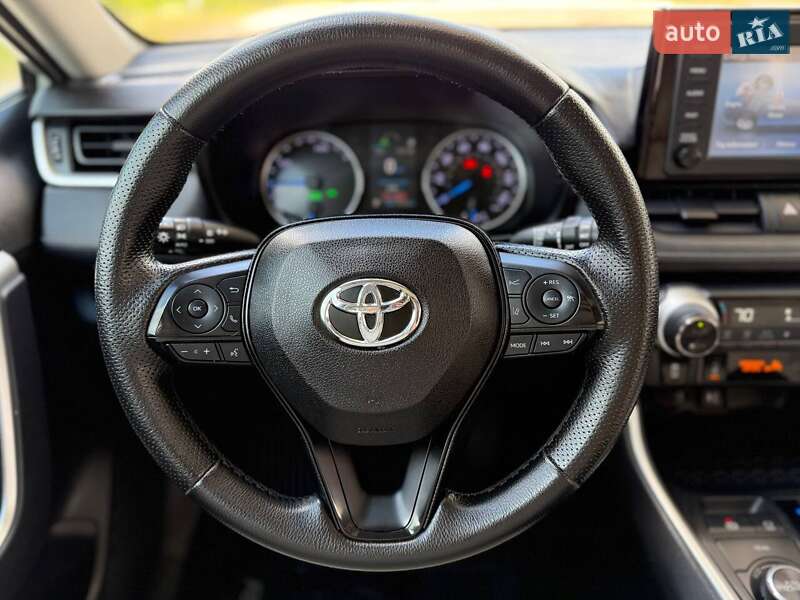 Внедорожник / Кроссовер Toyota RAV4 2019 в Киеве фото 31 Внедорожник / Кроссовер Toyota RAV4 2019 в Киеве