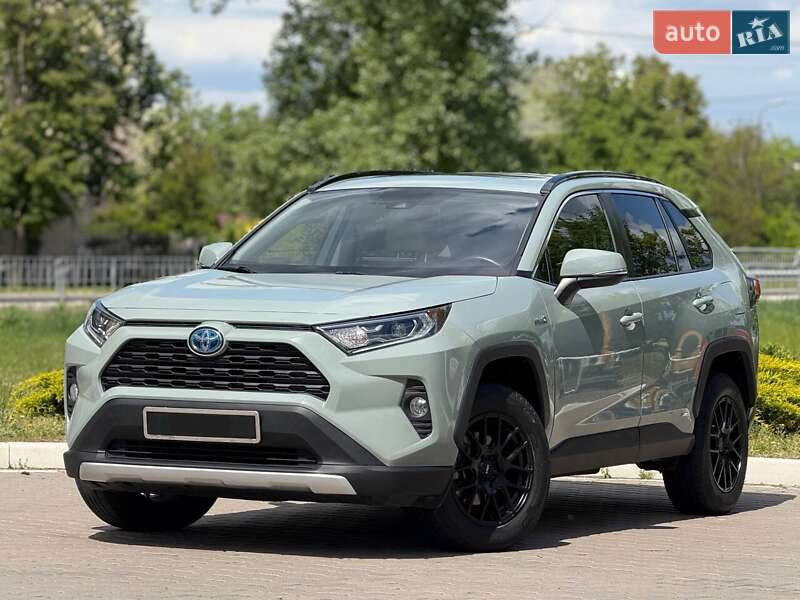 Внедорожник / Кроссовер Toyota RAV4 2019 в Киеве фото 22 Внедорожник / Кроссовер Toyota RAV4 2019 в Киеве