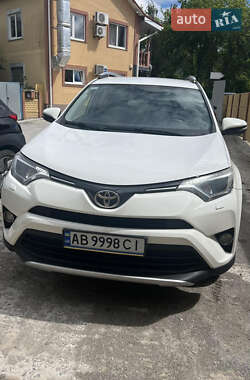 Позашляховик / Кросовер Toyota RAV4 2017 в Вінниці