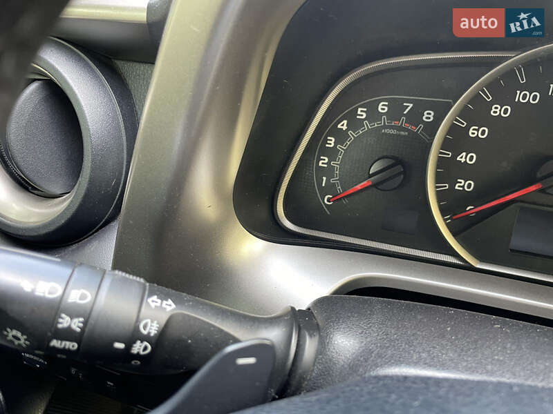 Позашляховик / Кросовер Toyota RAV4 2013 в Дніпрі фото 50 Позашляховик / Кросовер Toyota RAV4 2013 в Дніпрі