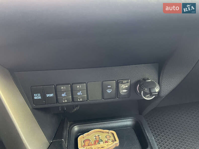 Позашляховик / Кросовер Toyota RAV4 2013 в Дніпрі фото 55 Позашляховик / Кросовер Toyota RAV4 2013 в Дніпрі