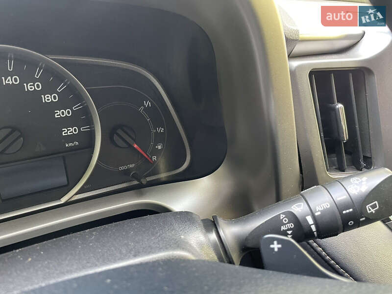 Позашляховик / Кросовер Toyota RAV4 2013 в Дніпрі фото 51 Позашляховик / Кросовер Toyota RAV4 2013 в Дніпрі