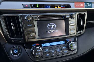 Внедорожник / Кроссовер Toyota RAV4 2013 в 