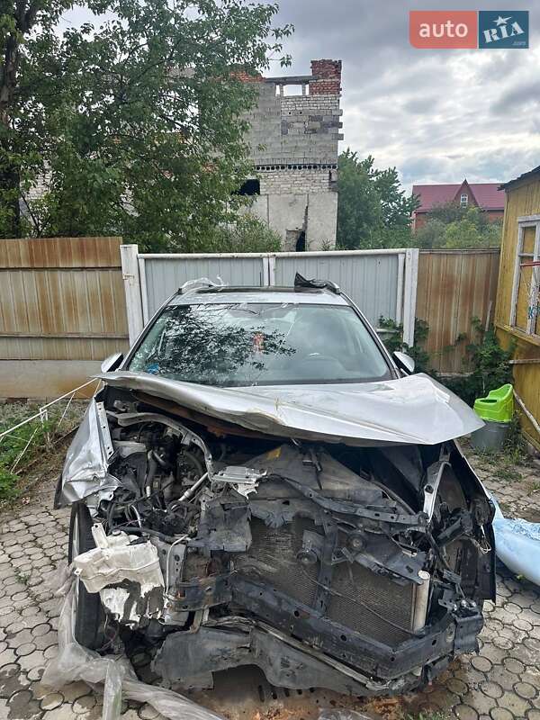 Внедорожник / Кроссовер Toyota RAV4 2015 в 
