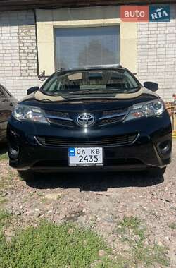 Внедорожник / Кроссовер Toyota RAV4 2015 в Чернигове