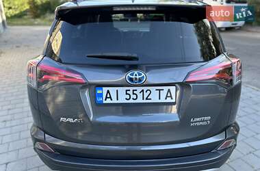 Внедорожник / Кроссовер Toyota RAV4 2016 в 