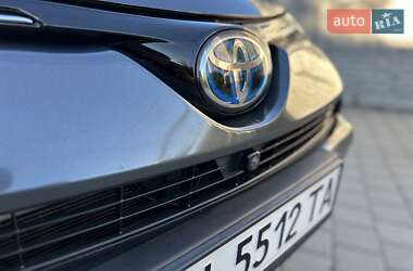 Внедорожник / Кроссовер Toyota RAV4 2016 в 