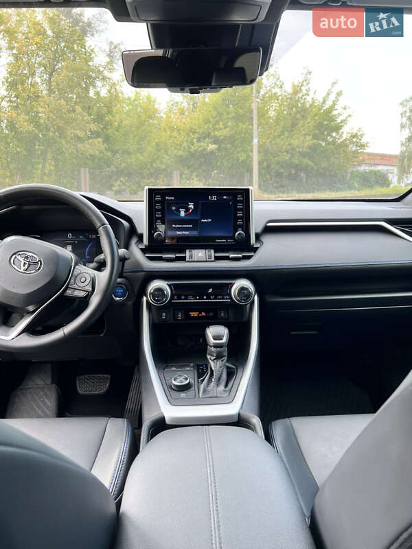 Позашляховик / Кросовер Toyota RAV4 2021 в Умані фото 21 Позашляховик / Кросовер Toyota RAV4 2021 в Умані
