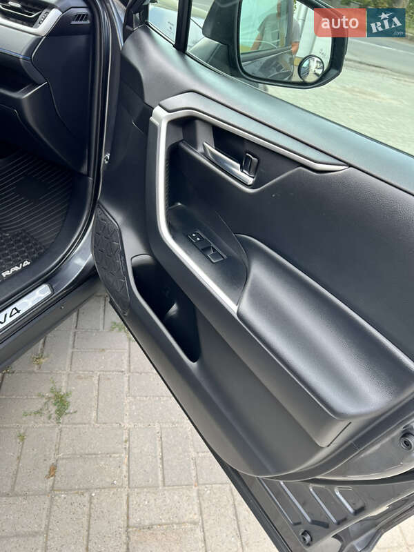 Позашляховик / Кросовер Toyota RAV4 2021 в Умані фото 26 Позашляховик / Кросовер Toyota RAV4 2021 в Умані