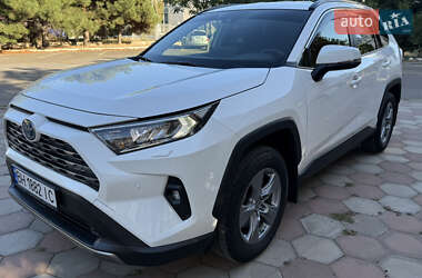 Внедорожник / Кроссовер Toyota RAV4 2024 в Одессе