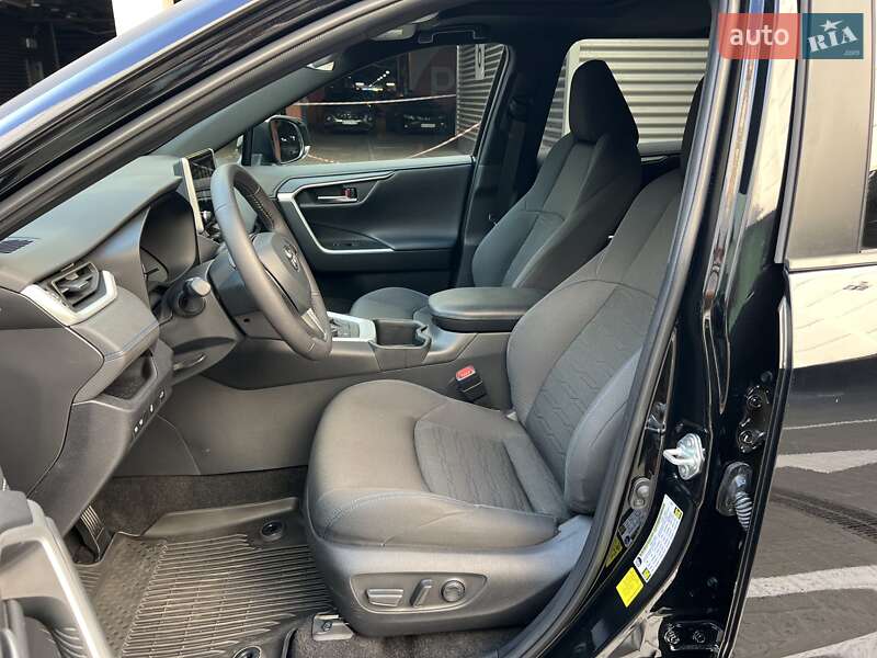 Внедорожник / Кроссовер Toyota RAV4 2024 в Киеве фото 24 Внедорожник / Кроссовер Toyota RAV4 2024 в Киеве