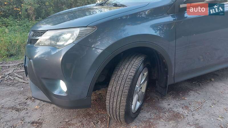 Внедорожник / Кроссовер Toyota RAV4 2014 в Звягеле