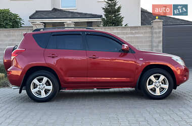 Внедорожник / Кроссовер Toyota RAV4 2006 в 
