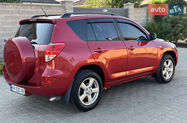 Внедорожник / Кроссовер Toyota RAV4 2006 в 