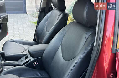 Внедорожник / Кроссовер Toyota RAV4 2006 в 