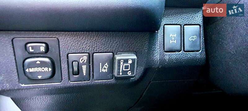 Внедорожник / Кроссовер Toyota RAV4 2016 в Харькове