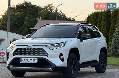 Внедорожник / Кроссовер Toyota RAV4 2021 в Днепре
