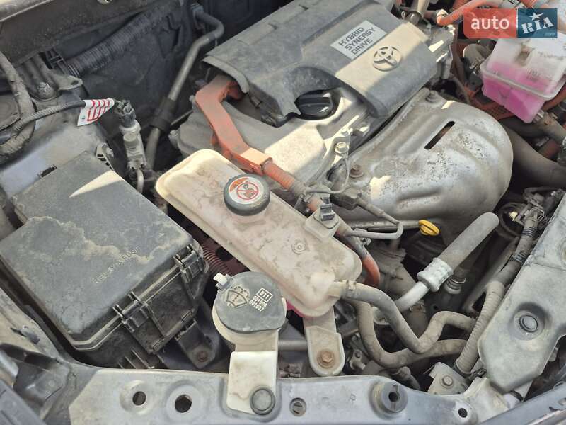 Позашляховик / Кросовер Toyota RAV4 2016 в Житомирі