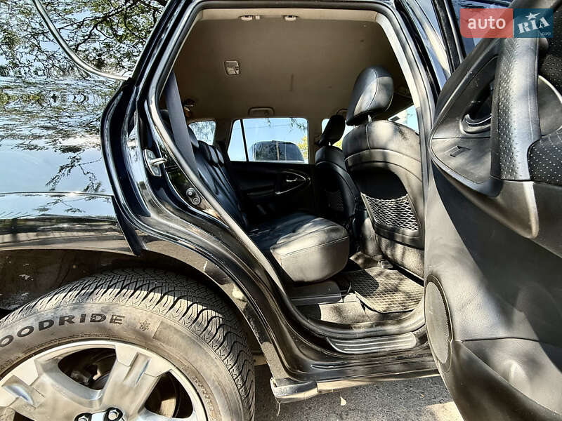 Внедорожник / Кроссовер Toyota RAV4 2009 в Одессе