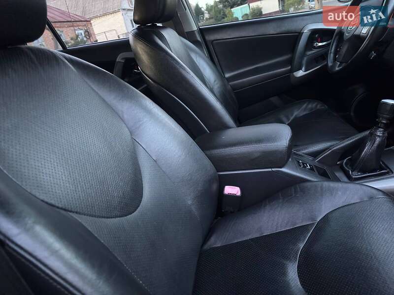 Внедорожник / Кроссовер Toyota RAV4 2007 в Ахтырке