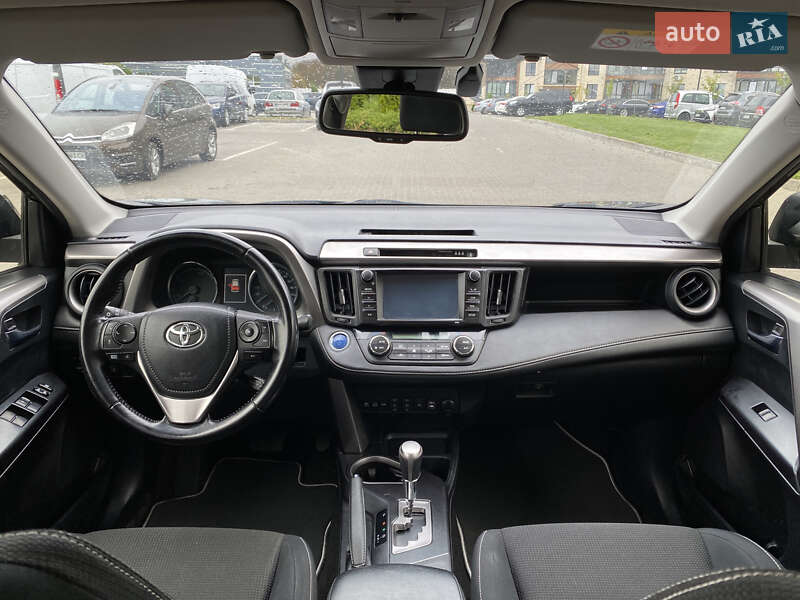Внедорожник / Кроссовер Toyota RAV4 2016 в Житомире
