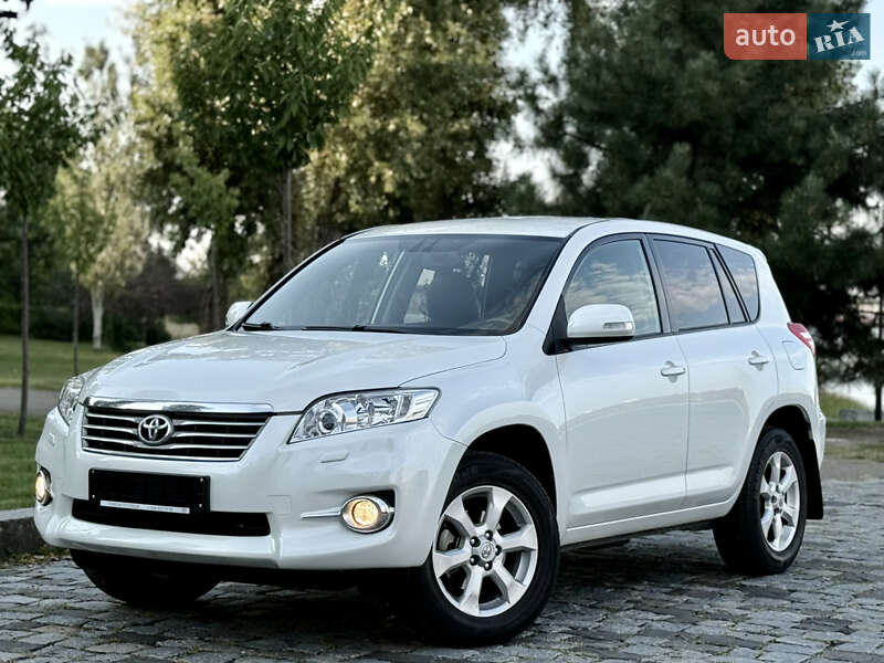 Toyota RAV4 2010