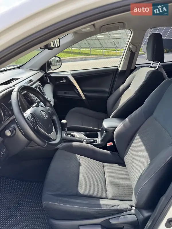 Toyota RAV4 2014