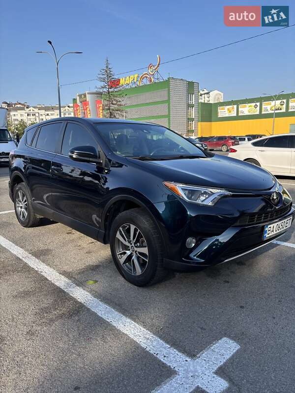 Внедорожник / Кроссовер Toyota RAV4 2018 в Ивано-Франковске фото 6 Внедорожник / Кроссовер Toyota RAV4 2018 в Ивано-Франковске