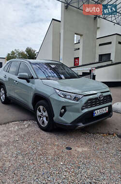 Позашляховик / Кросовер Toyota RAV4 2019 в Києві