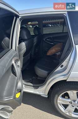 Внедорожник / Кроссовер Toyota RAV4 2007 в 
