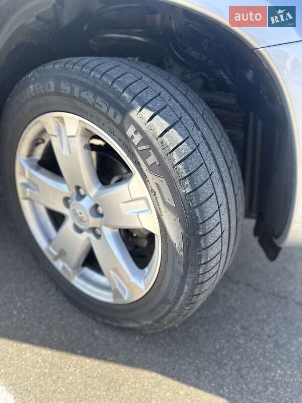 Позашляховик / Кросовер Toyota RAV4 2007 в Одесі