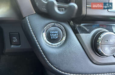 Внедорожник / Кроссовер Toyota RAV4 2014 в 