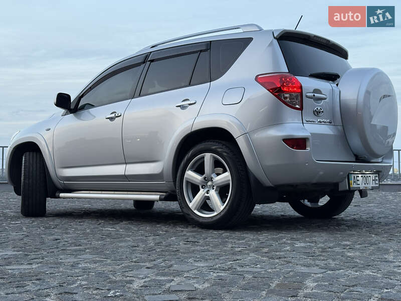 Внедорожник / Кроссовер Toyota RAV4 2007 в Днепре