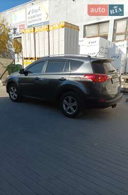Внедорожник / Кроссовер Toyota RAV4 2015 в Киеве